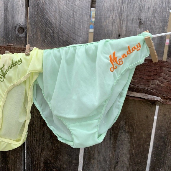 Vintage 1960's Panties Day of the Week Deadstock - Picture 5 of 10